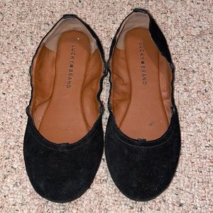 black flats